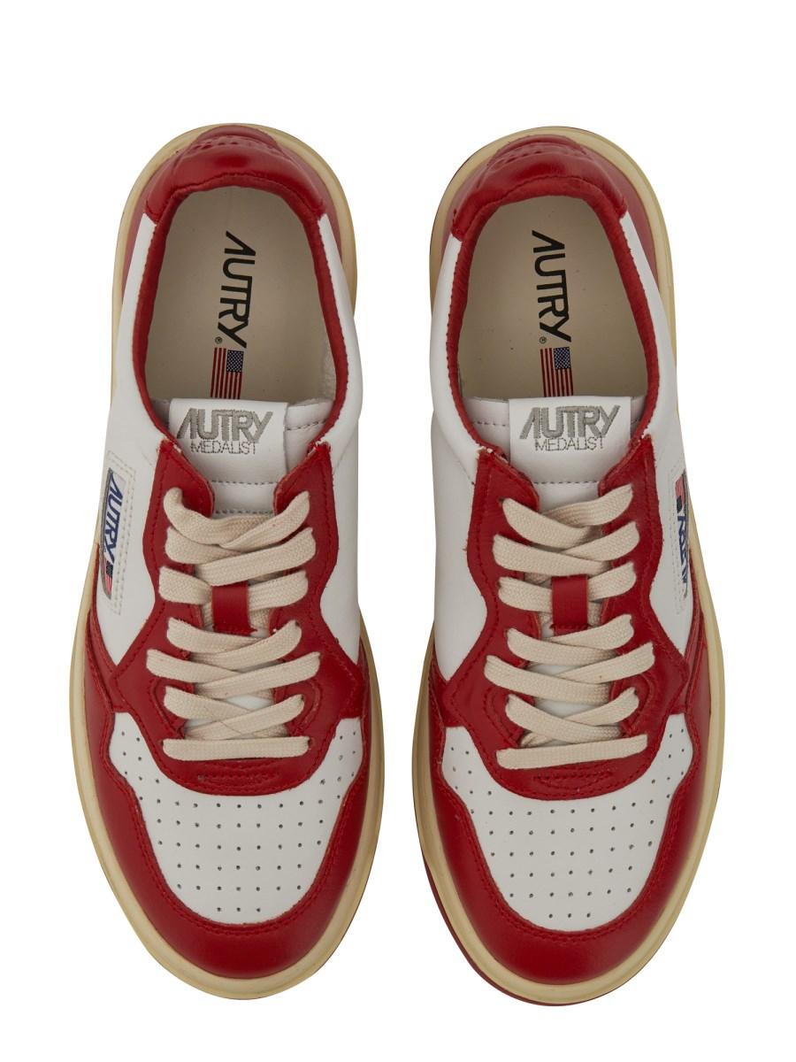 AUTRY SNEAKER MEDALIST LOW IN PELLE