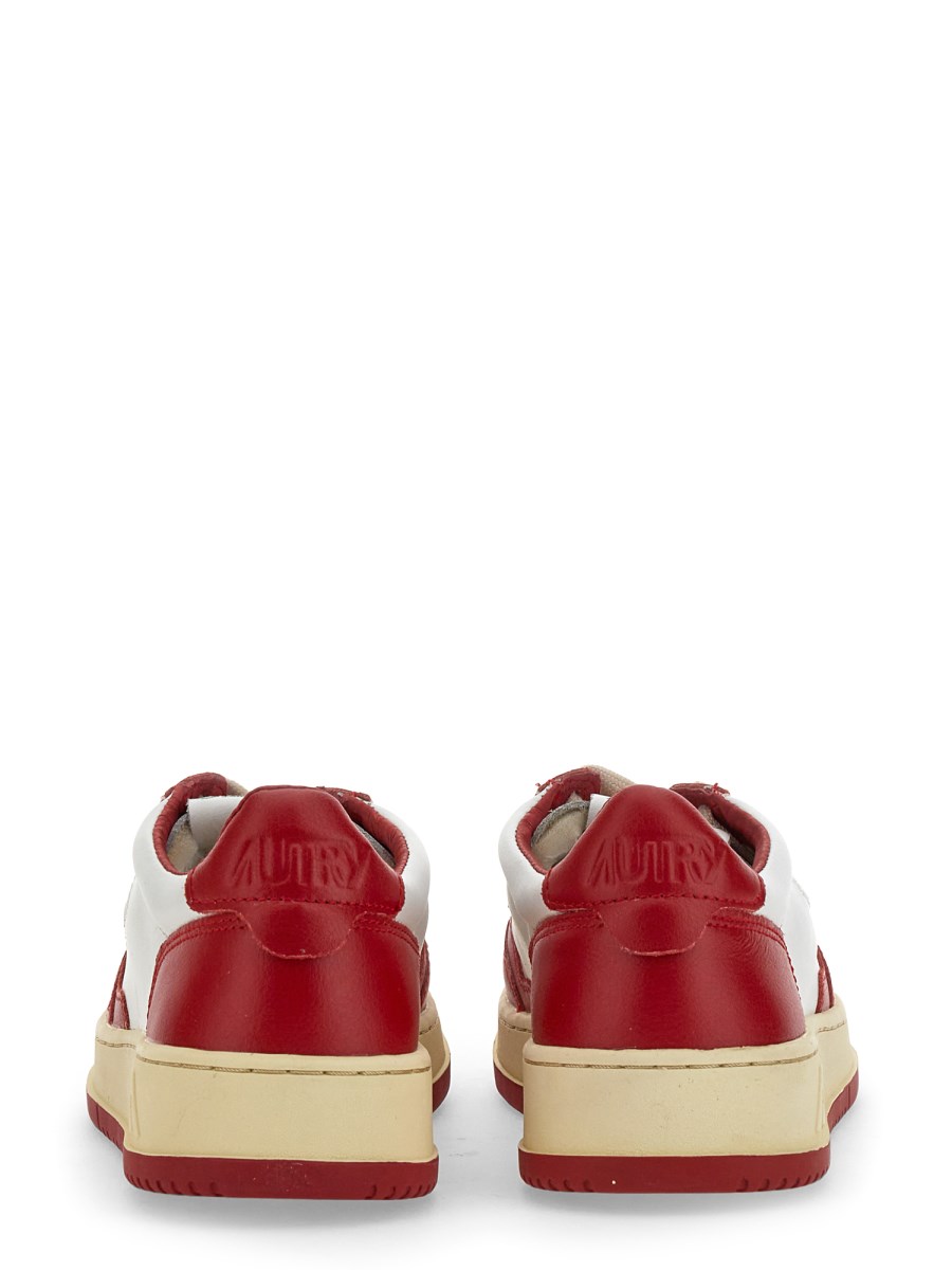 AUTRY SNEAKER MEDALIST LOW IN PELLE