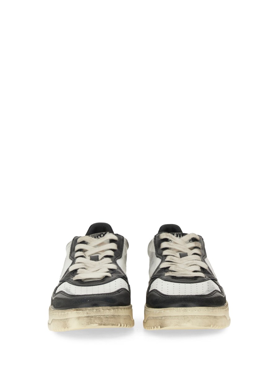 AUTRY SNEAKER SUPER VINTAGE IN PELLE CON LOGO
