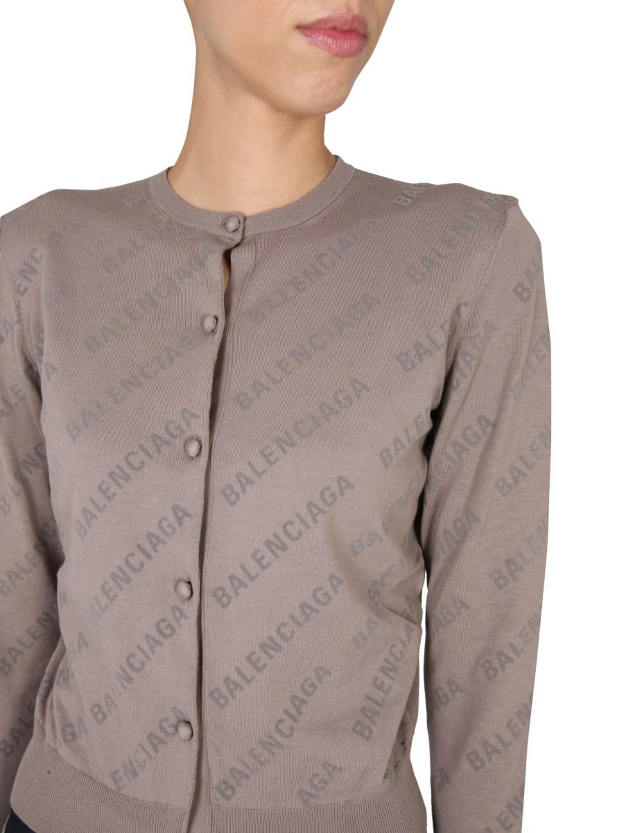BALENCIAGA CARDIGAN ALLOVER LOGO CROPPED IN COTONE