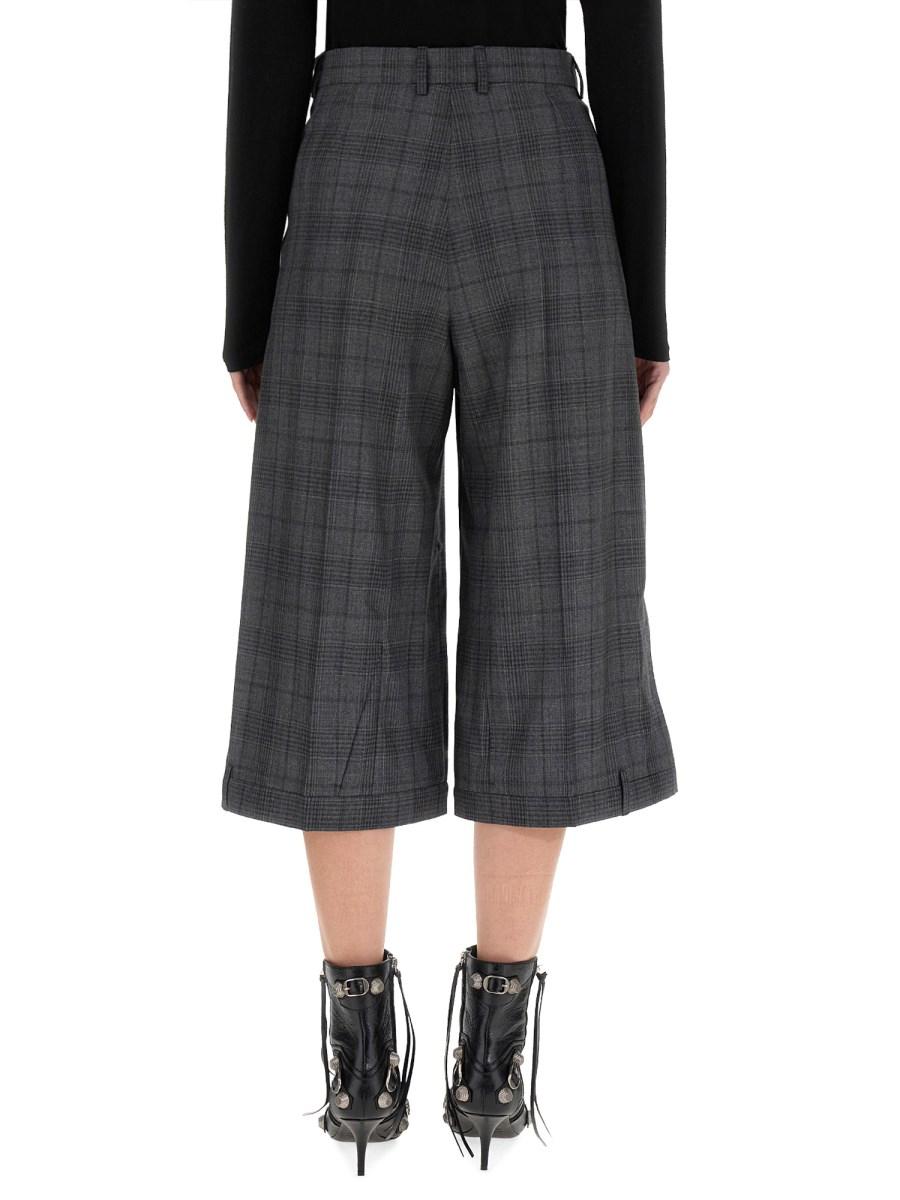 BALENCIAGA SHORTS DECONSTRUCTED
