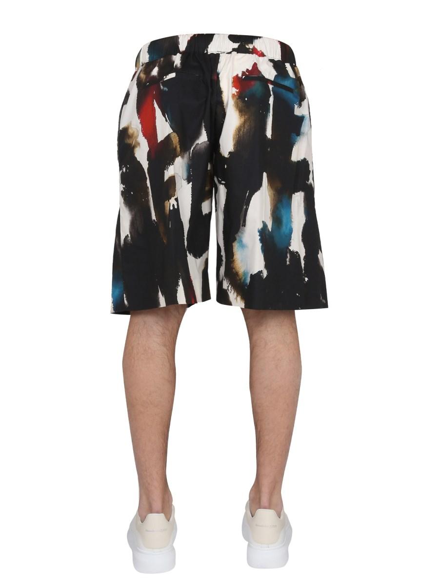 ALEXANDER McQUEEN BERMUDA CON STAMPA LOGO GRAFFITI ACQUARELLO IN COTONE
