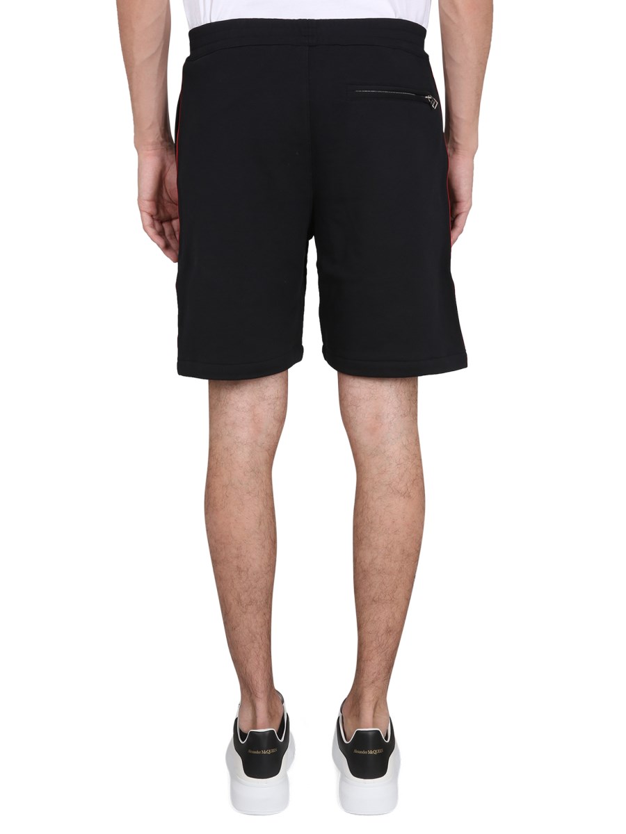 ALEXANDER McQUEEN BERMUDA IN FELPA DI COTONE CON BANDA LOGATA CIMOSATA