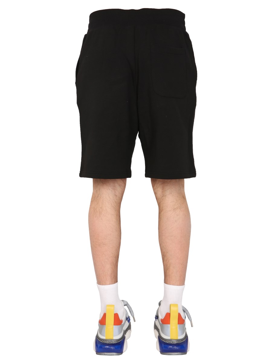 MOSCHINO BERMUDA IN FELPA DI COTONE CON LOGO MULTICOLOR
