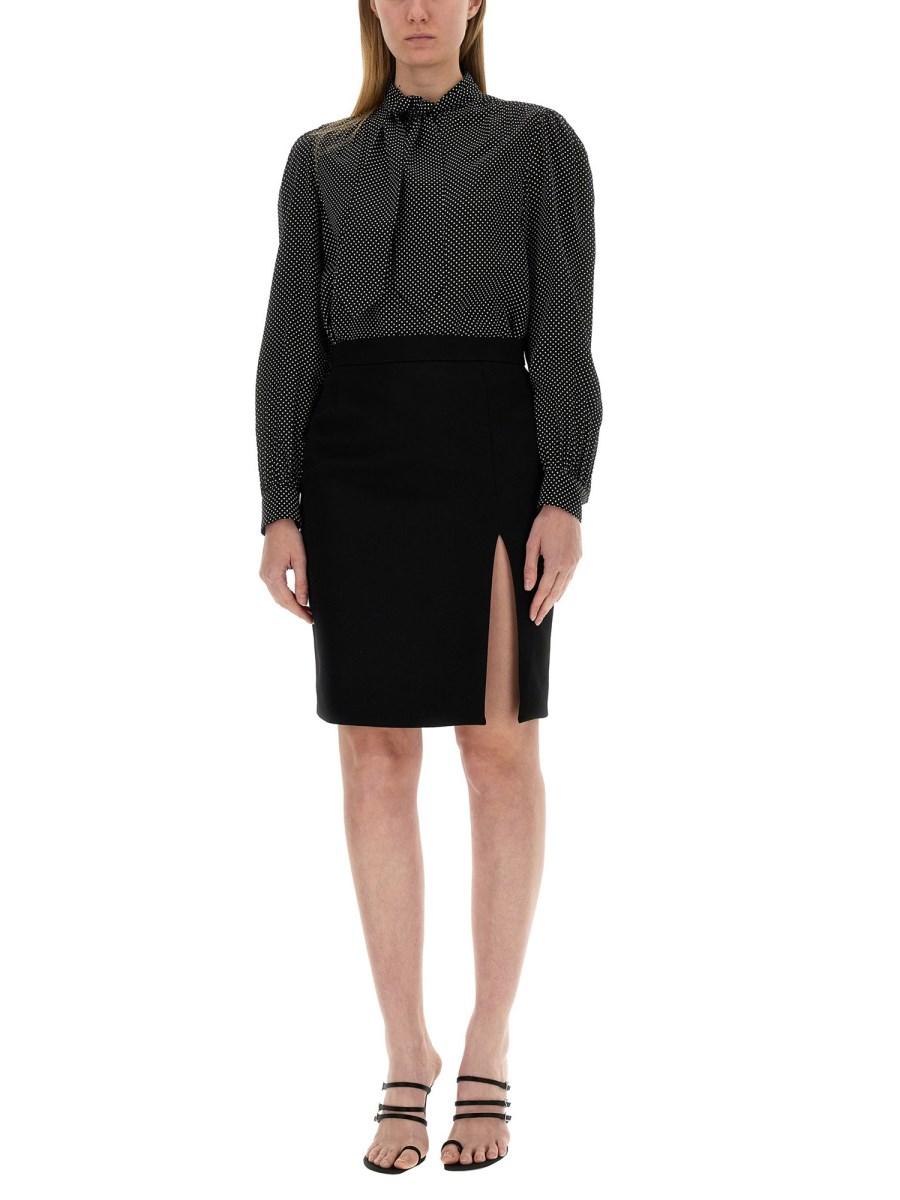 SAINT LAURENT BLUSA CON COLLO LAVALLIÈRE IN SATIN DI SETA A POIS