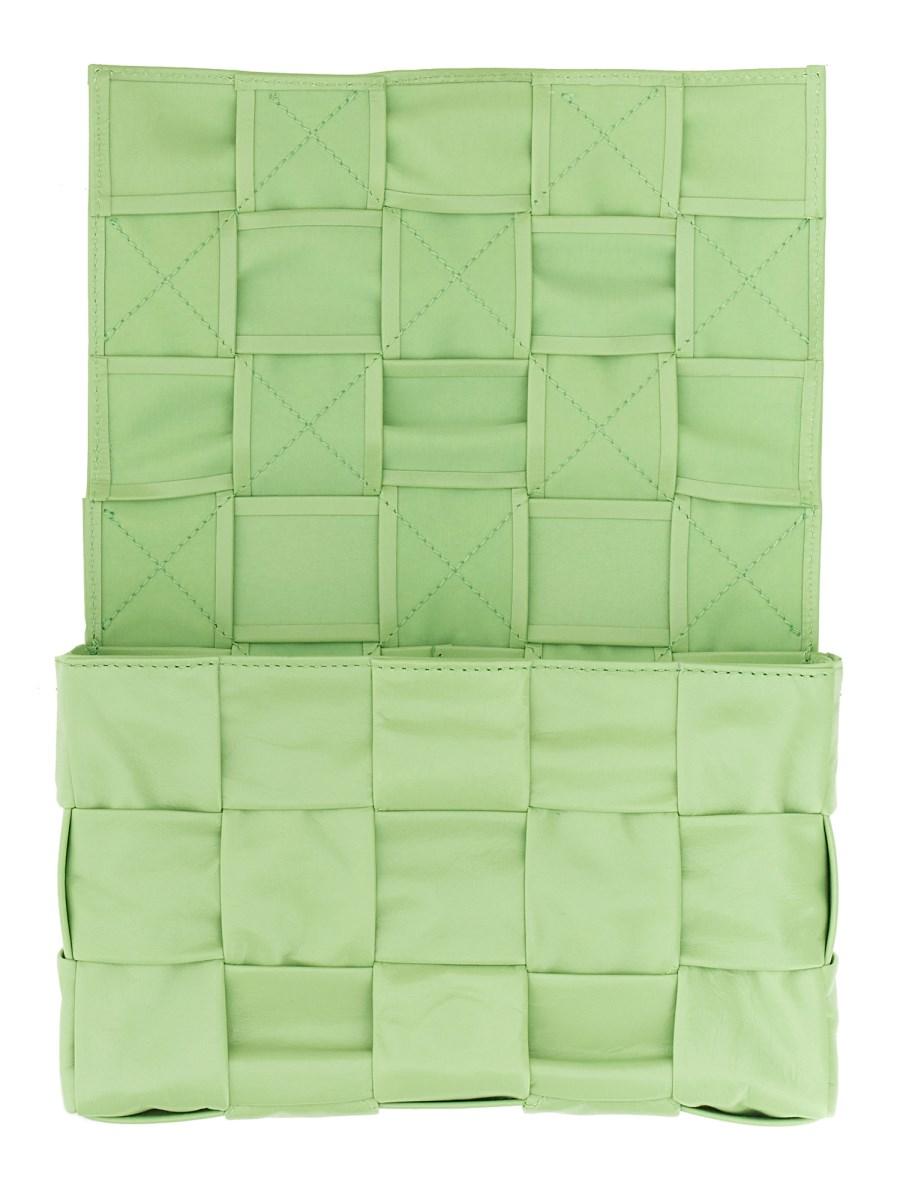 BOTTEGA VENETA BORSA CASSETTE MINI A TRACOLLA IN PELLE CON MOTIVO INTRECCIATO