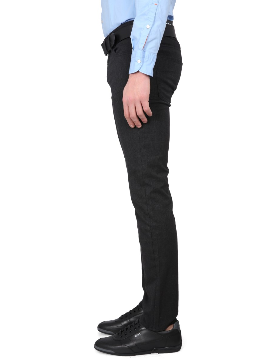 BOSS JEANS CON LOGO