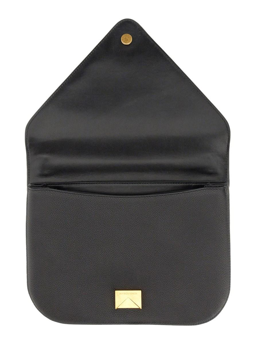BOTTEGA VENETA BORSA MOUNT IN PELLE CON CATENA