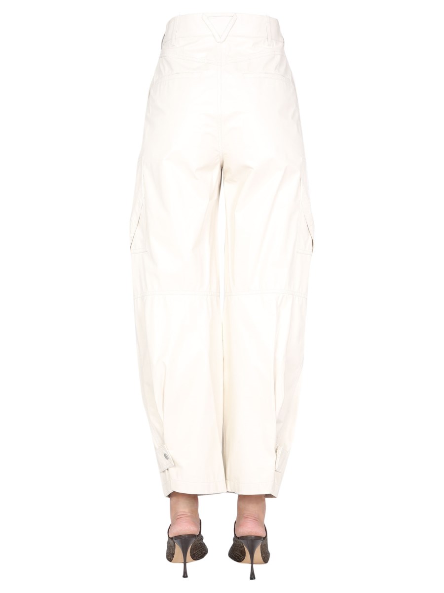 BOTTEGA VENETA PANTALONI CARGO IN PELLE LEGGERA