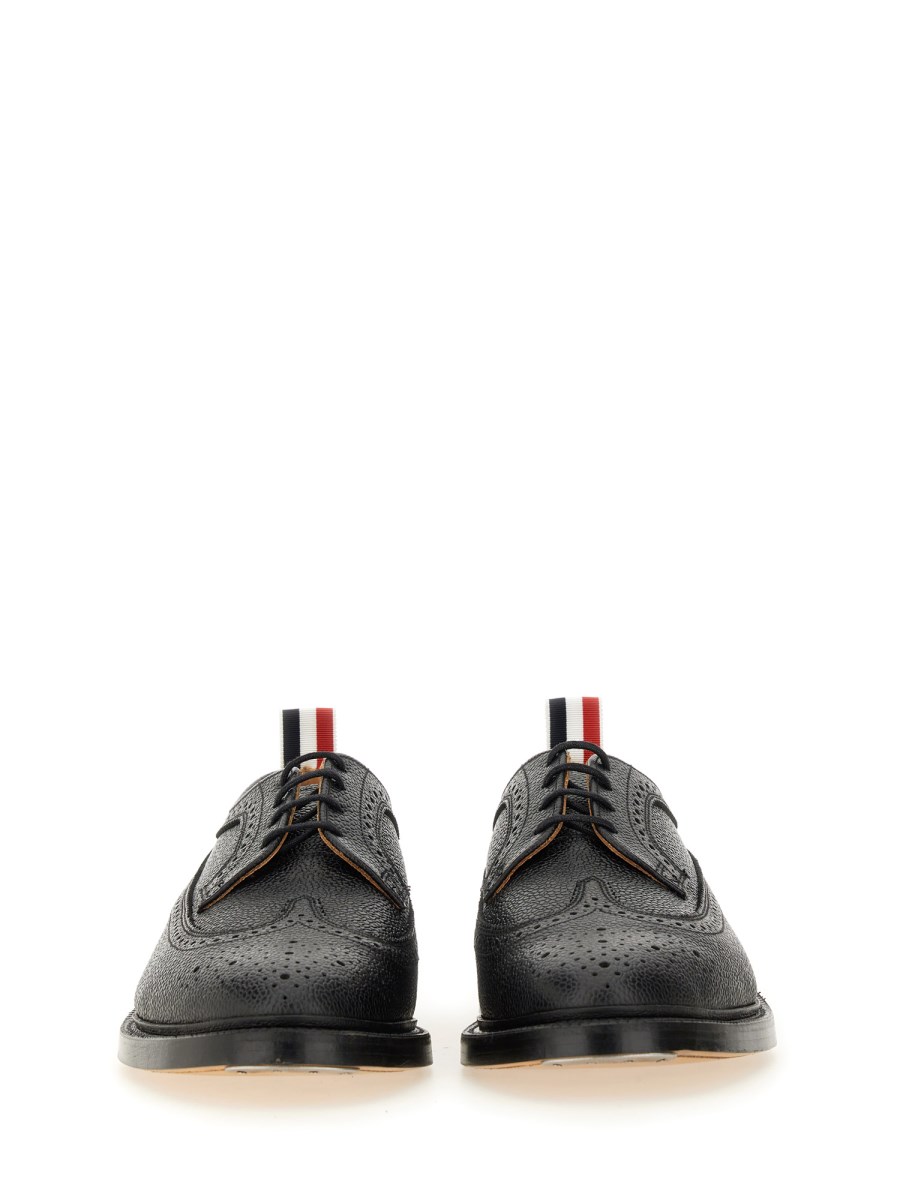 THOM BROWNE BROGUE CLASSIC LONGWING IN PELLE PEBBLE GRAIN