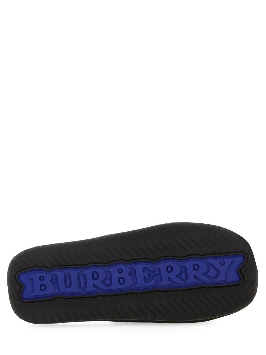 BURBERRY SANDALO TREK CHECK