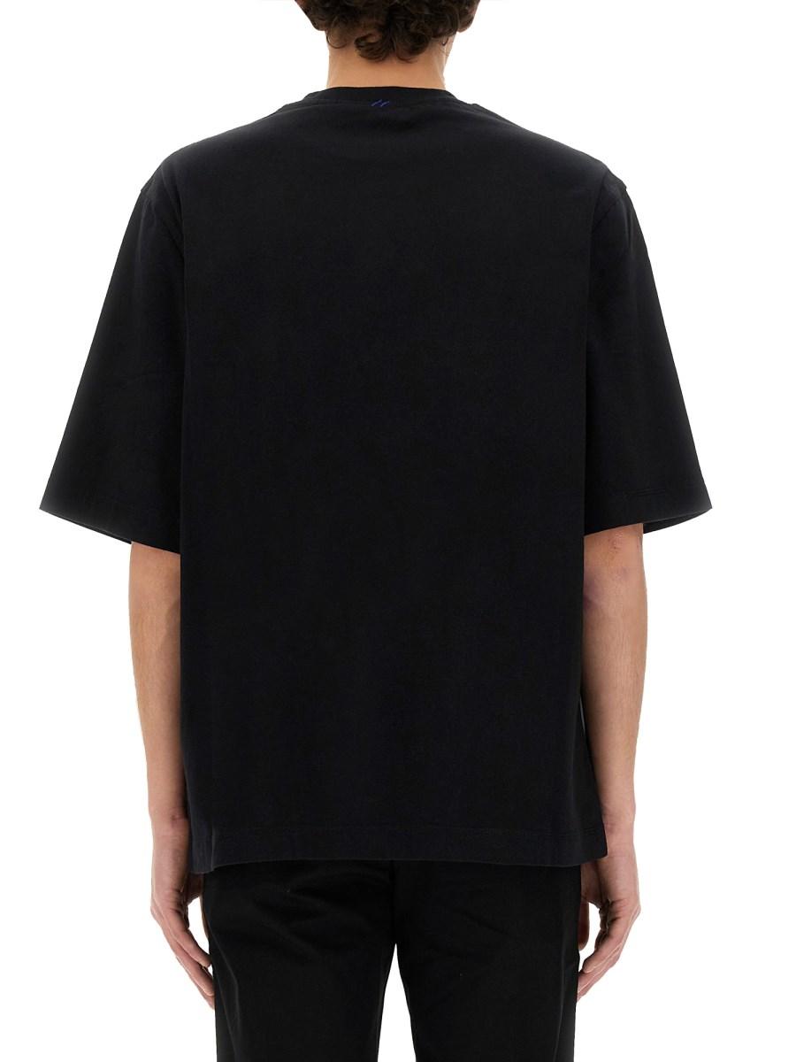 BURBERRY T-SHIRT IN COTONE CON PATCH EKD