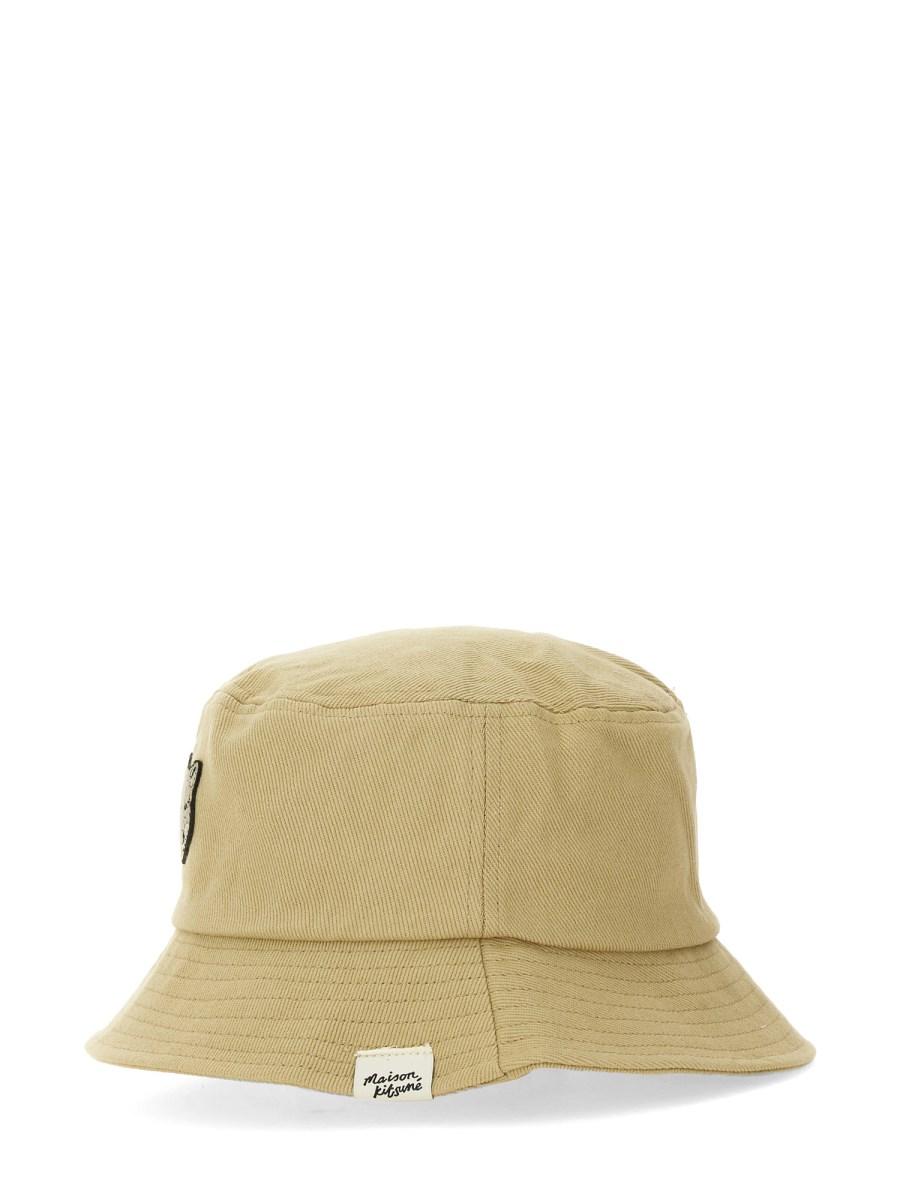 MAISON KITSUNÉ CAPPELLO BUCKET IN COTONE CON PATCH FOX
