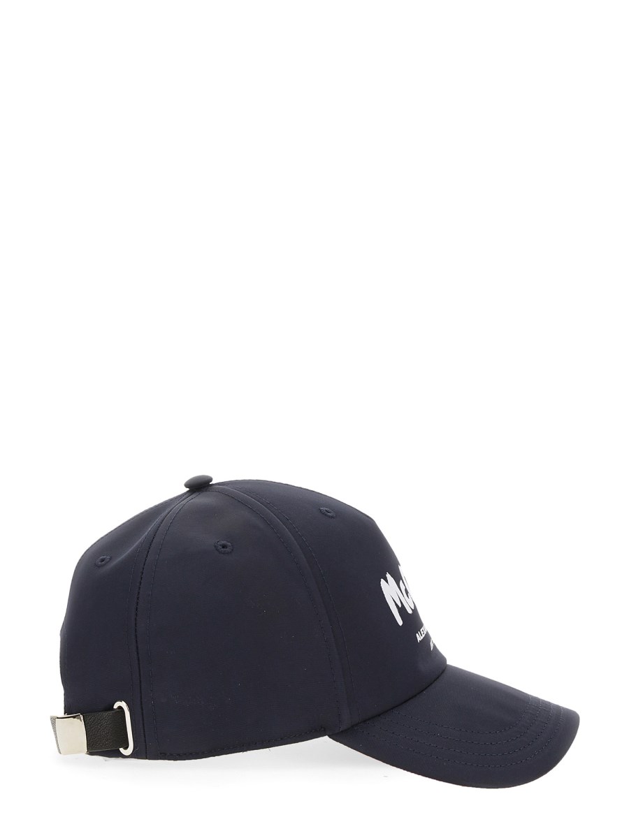 ALEXANDER McQUEEN CAPPELLO CON LOGO GRAFFITI IN COTONE