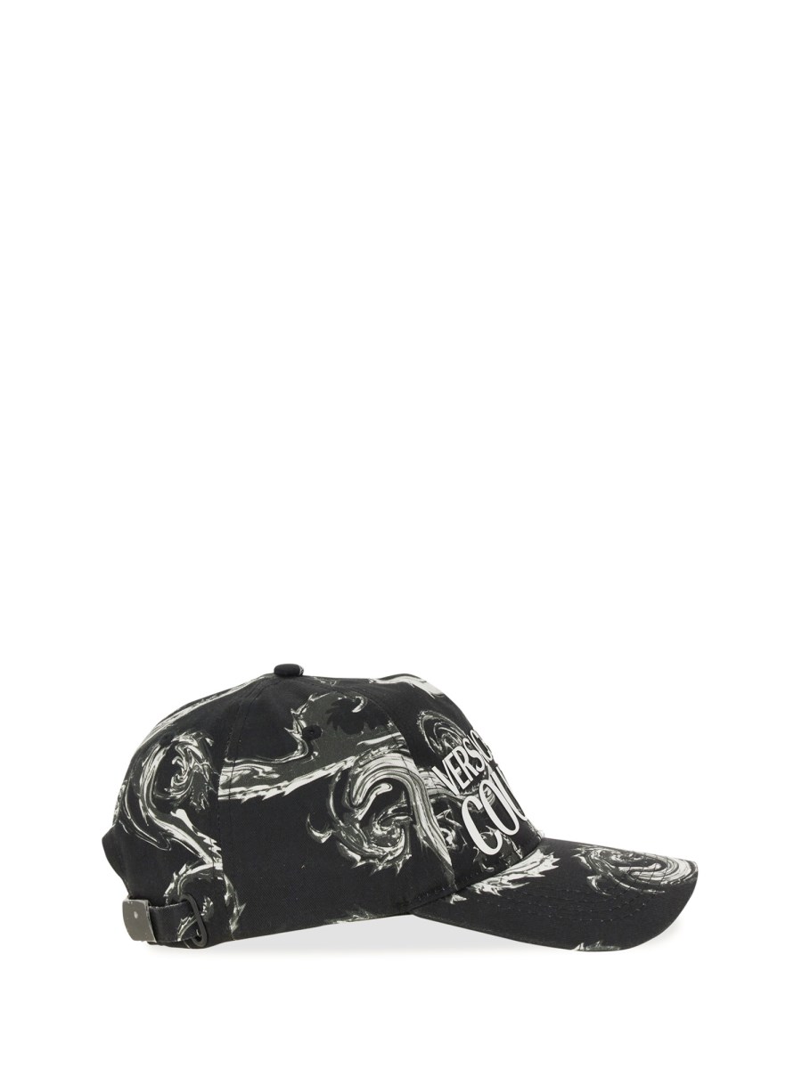 VERSACE JEANS COUTURE CAPPELLO DA BASEBALL CON LOGO CHROMO COUTURE