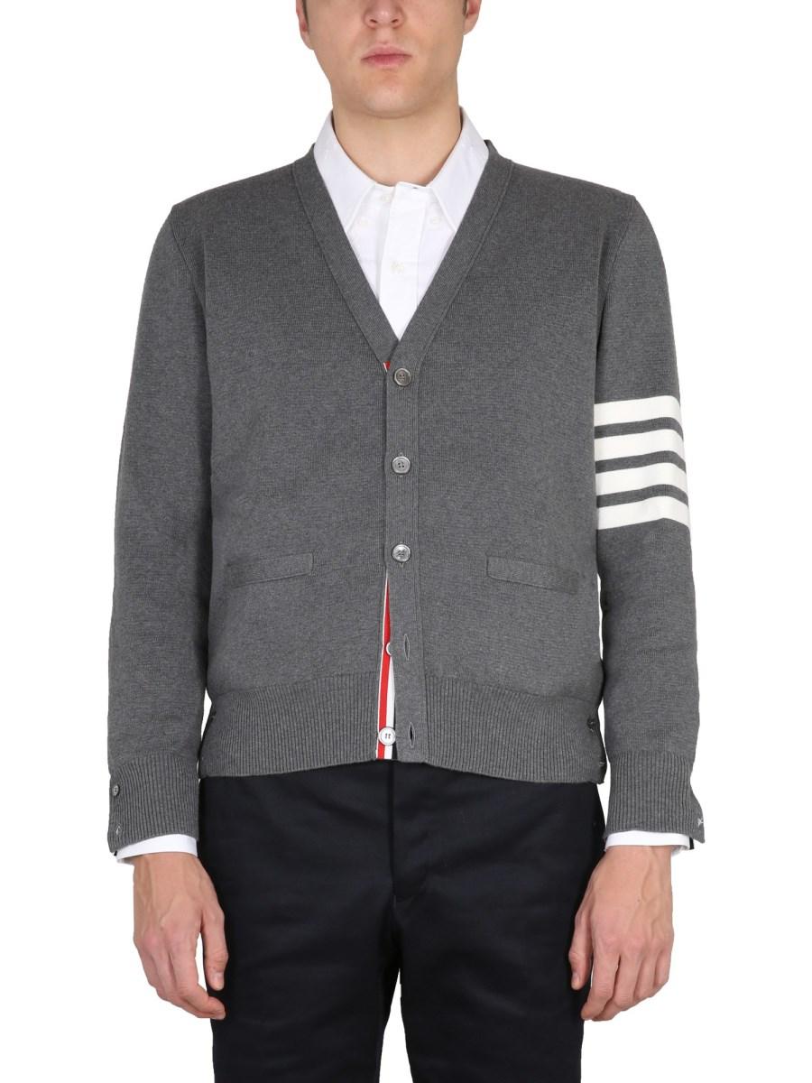THOM BROWNE CARDIGAN SCOLLO A V IN COTONE PUNTO MILANO CON 4 BAR STRIPES
