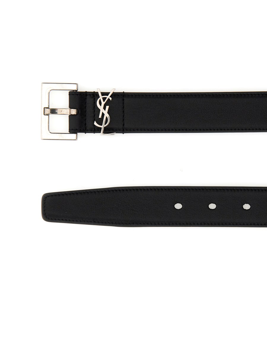 SAINT LAURENT CINTURA CASSANDRE CON FIBBIA QUADRATA IN PELLE MARTELLATA