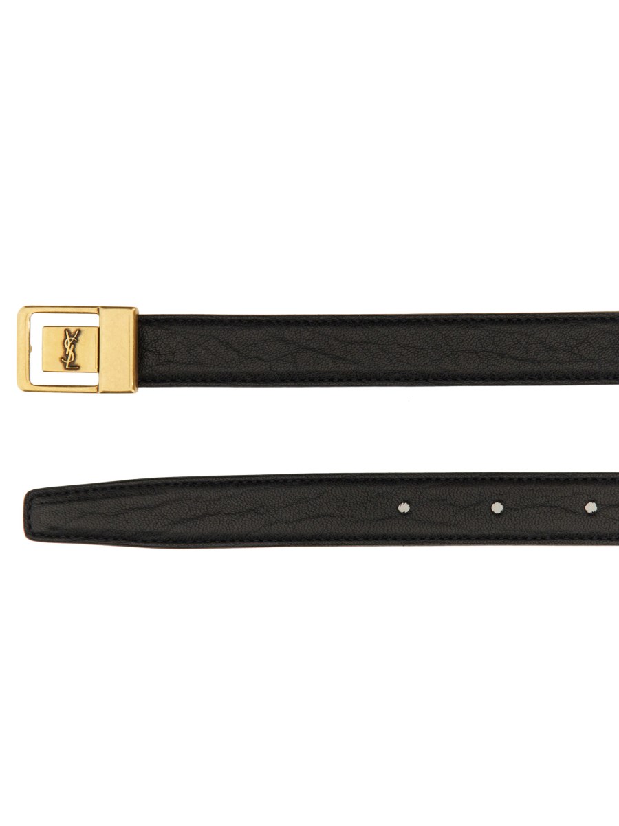 SAINT LAURENT CINTURA SOTTILE LA 66 CON FIBBIA IN PELLE DI AGNELLO MARTELLATA