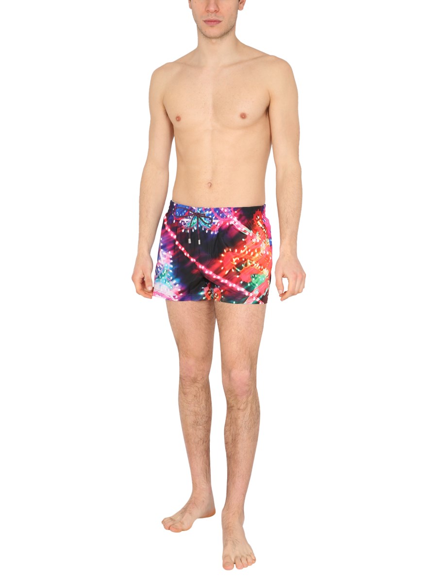DOLCE & GABBANA COSTUME DA BAGNO IN TESSUTO TECNICO CON STAMPA LUMNARIE