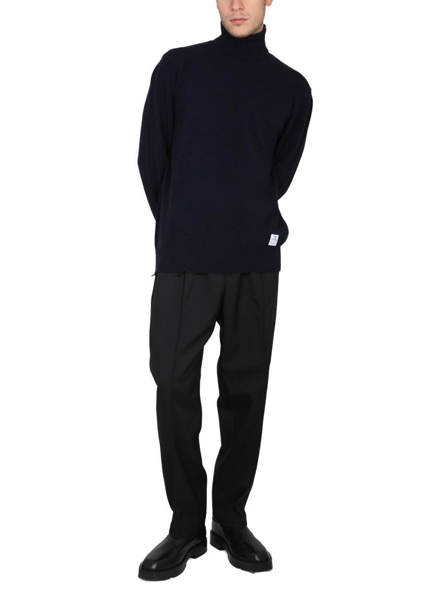 DEPARTMENT FIVE MAGLIA A COLLO ALTO CON PATCH LOGO