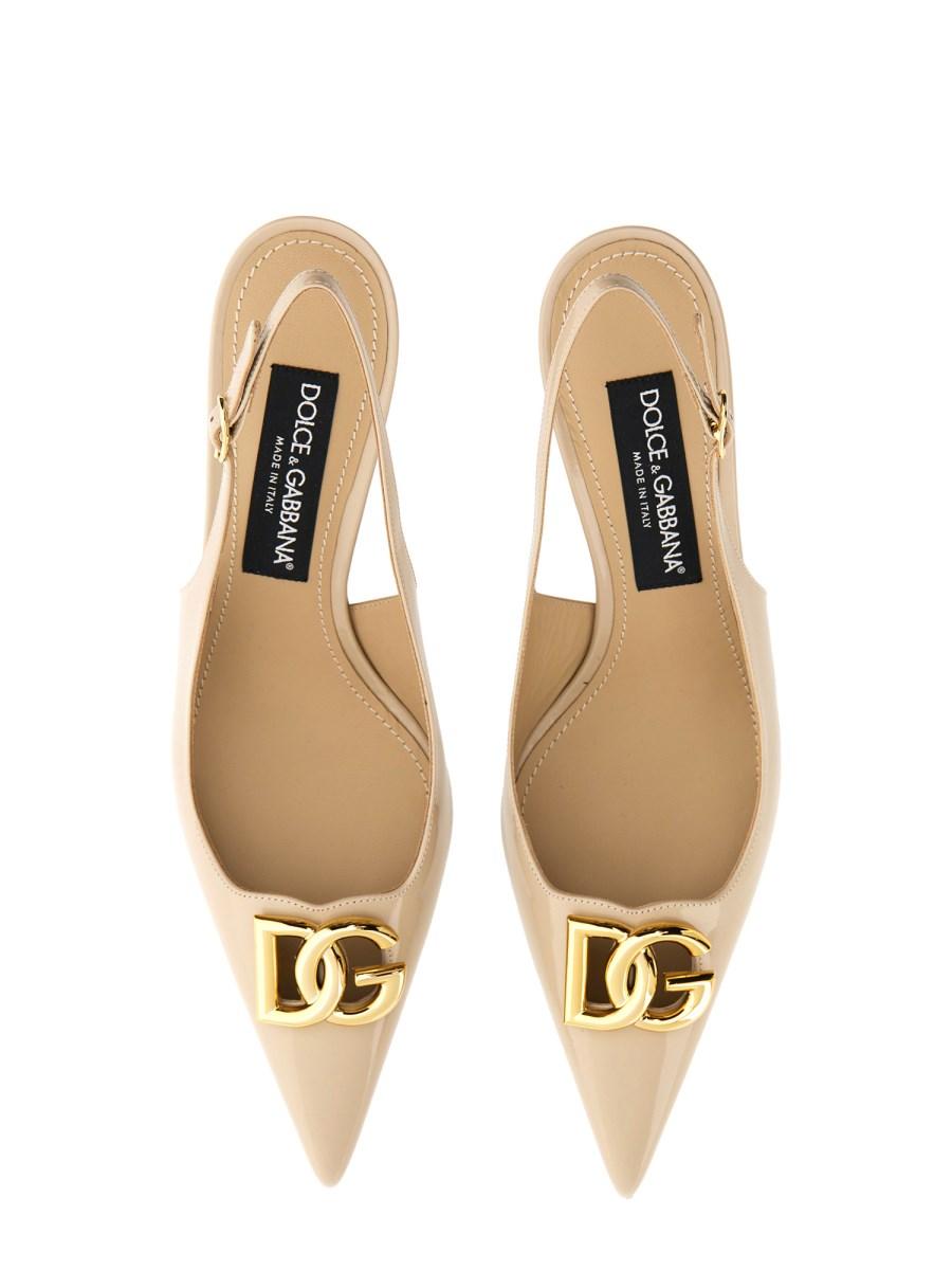 DOLCE & GABBANA SLING BACK CON LOGO IN PELLE LUCIDA