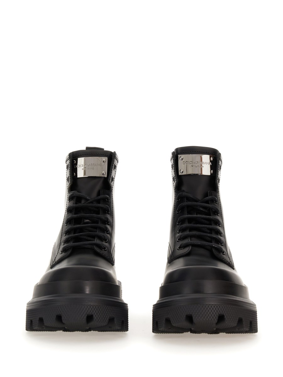 DOLCE & GABBANA STIVALETTO CON PLACCA LOGO