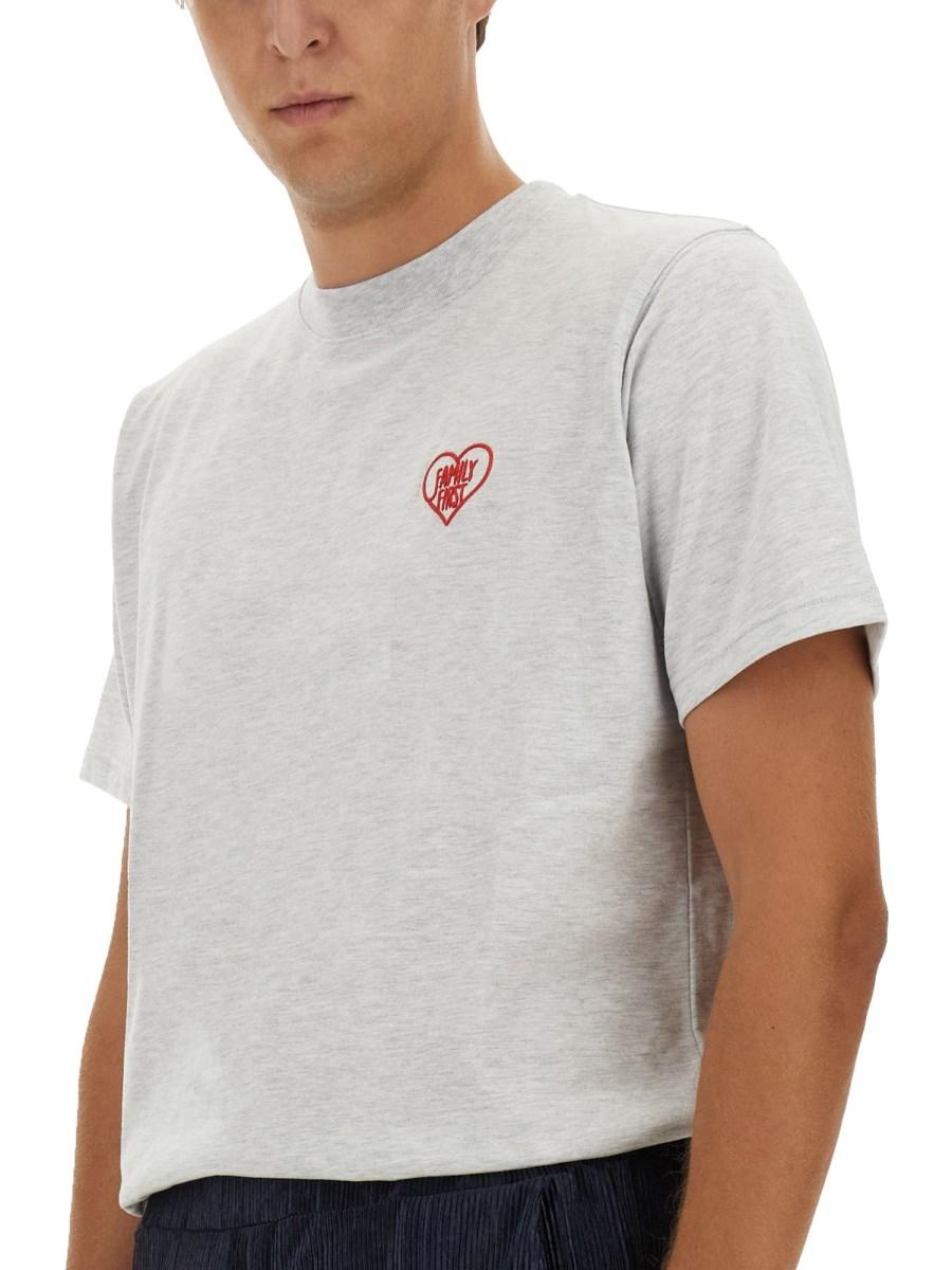 FAMILY FIRST T-SHIRT HEART