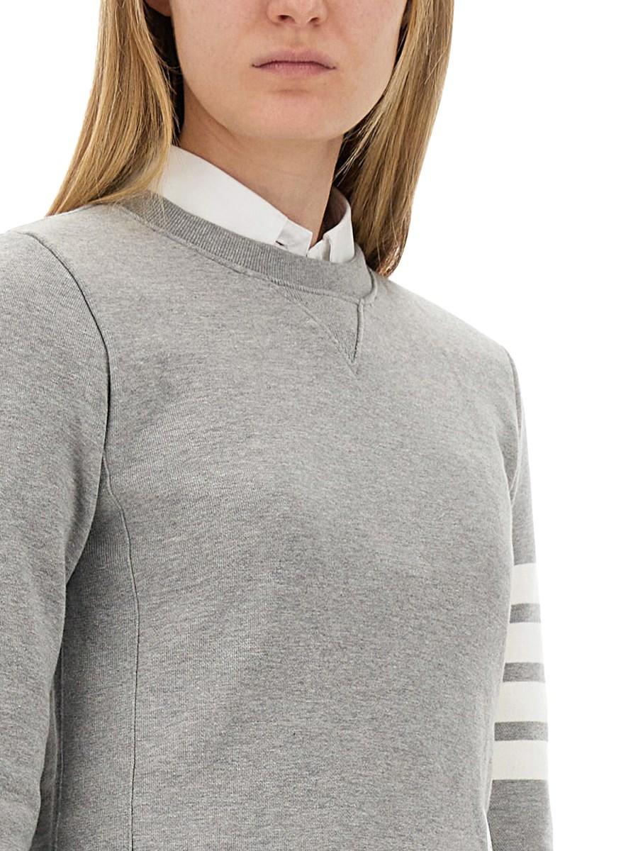 THOM BROWNE FELPA 4BAR IN COTONE CON DETTAGLIO A RIGHE