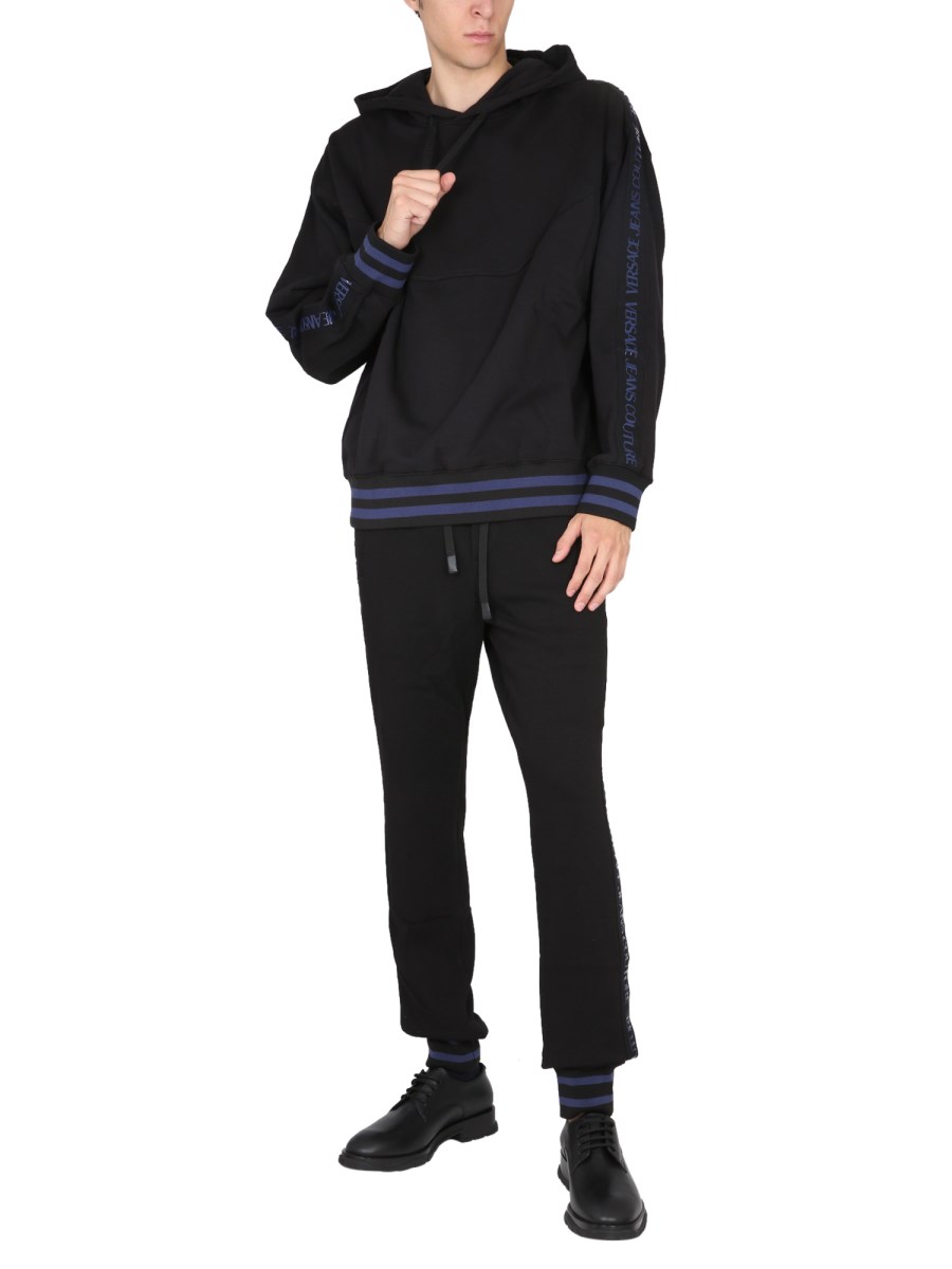VERSACE JEANS COUTURE FELPA IN COTONE CON CAPPUCCIO