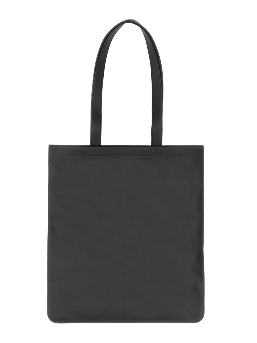 FENDI BORSA A SPALLA CON LOGO VERNICIATO