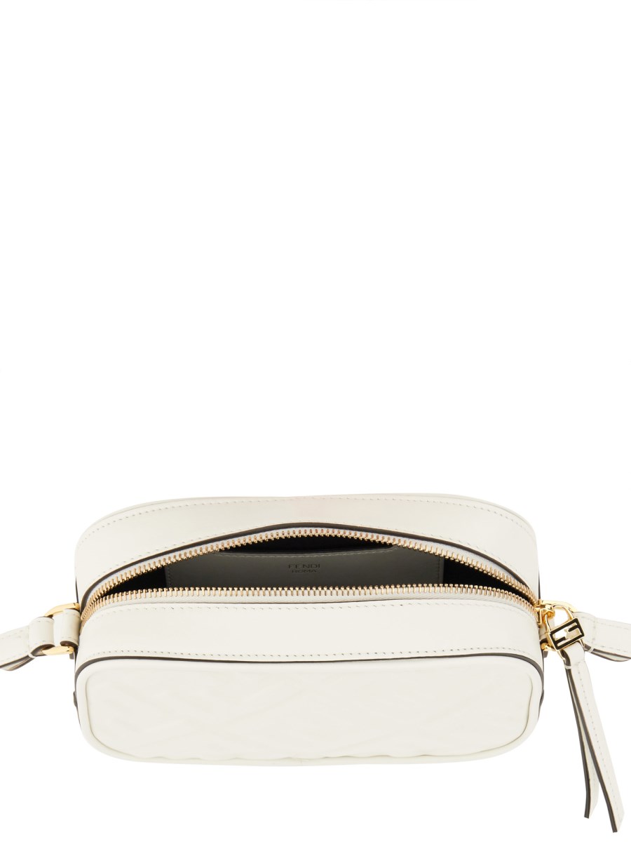 FENDI CAMERA CASE IN PELLE CON MOTIVO FF
