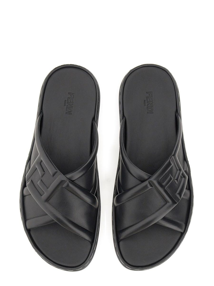 FENDI SANDALO IN PELLE NERA