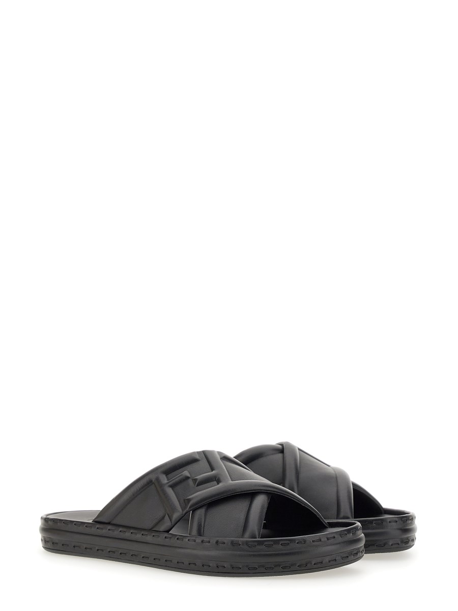 FENDI SANDALO IN PELLE NERA
