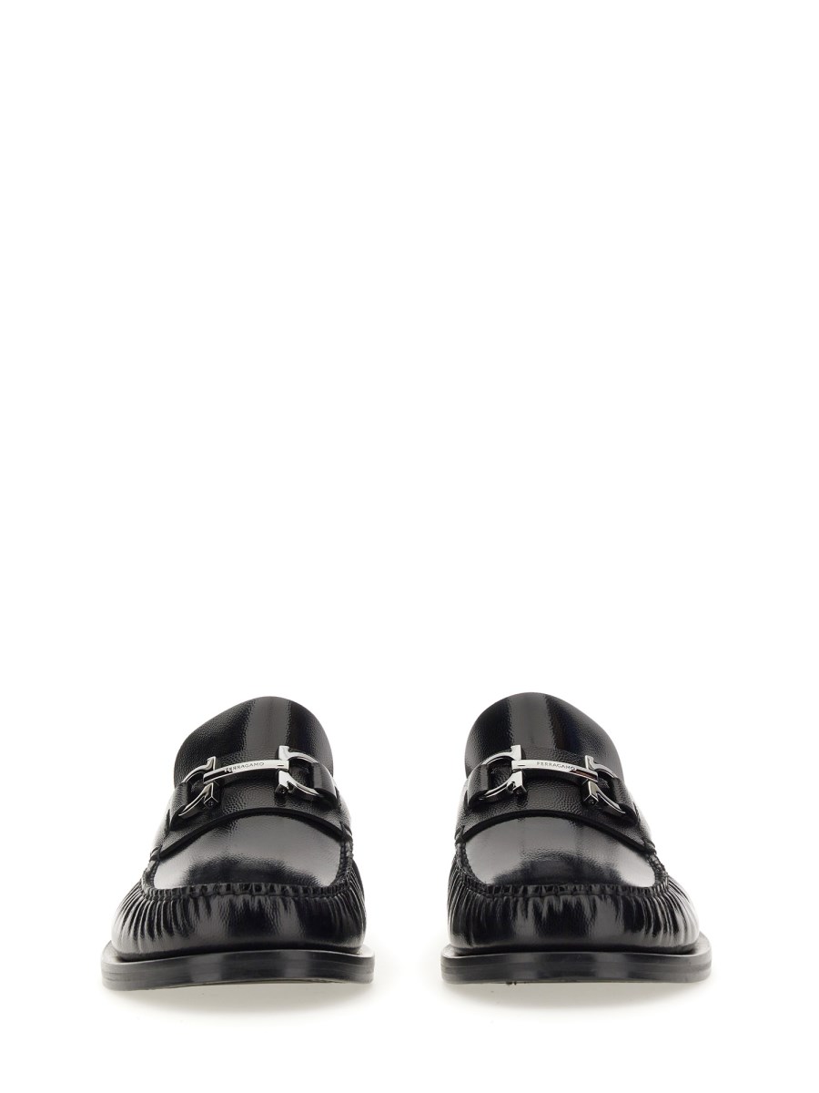 FERRAGAMO MOCASSINO GANCINI IN PELLE