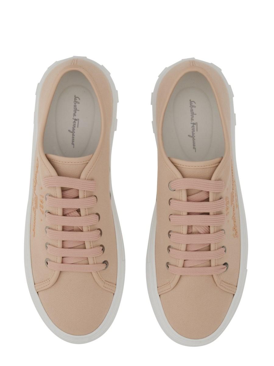 FERRAGAMO SNEAKER BASSA IN TELA DI COTONE CON LOGO