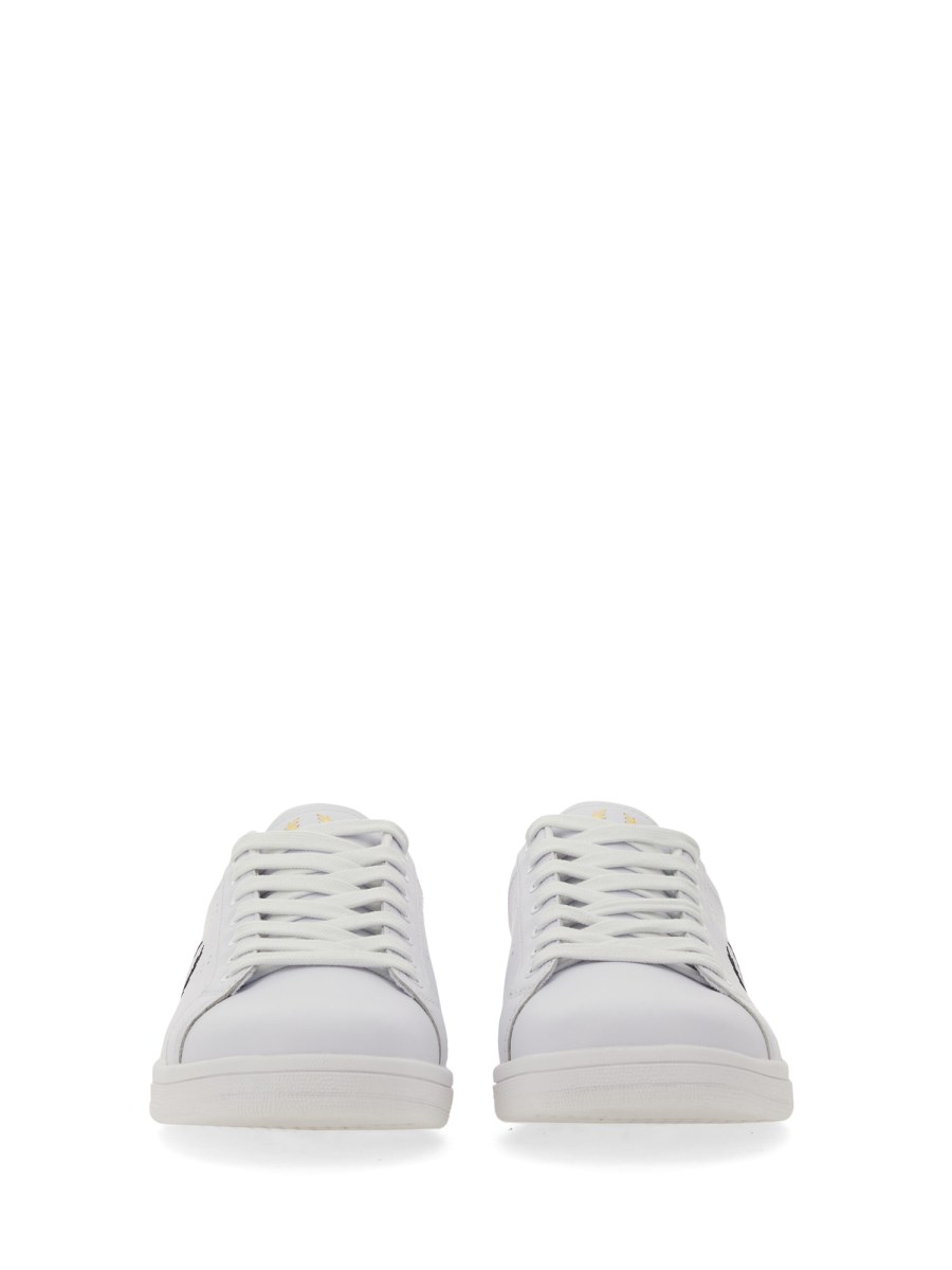 FRED PERRY SNEAKER "B721" IN PELLE PIENO FIORE