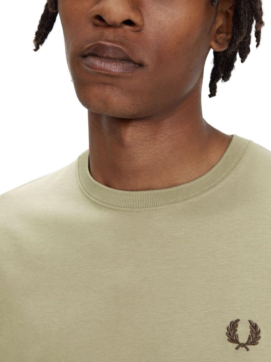 FRED PERRY T-SHIRT CON LOGO