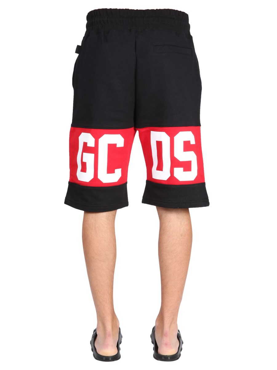 GCDS BERMUDA IN COTONE CON BANDA LOGO