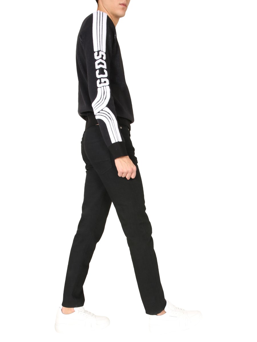 GCDS MAGLIA FITTED CON LOGO JACQUARD IN RILIEVO