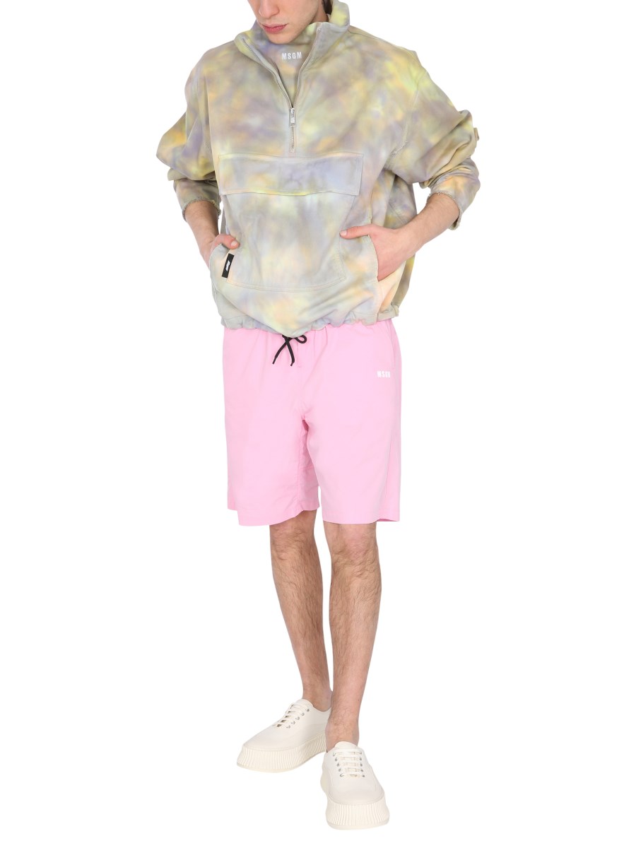 MSGM GIACCA ANORAK IN DENIM DI COTONE CON STAMPA TIE DYE