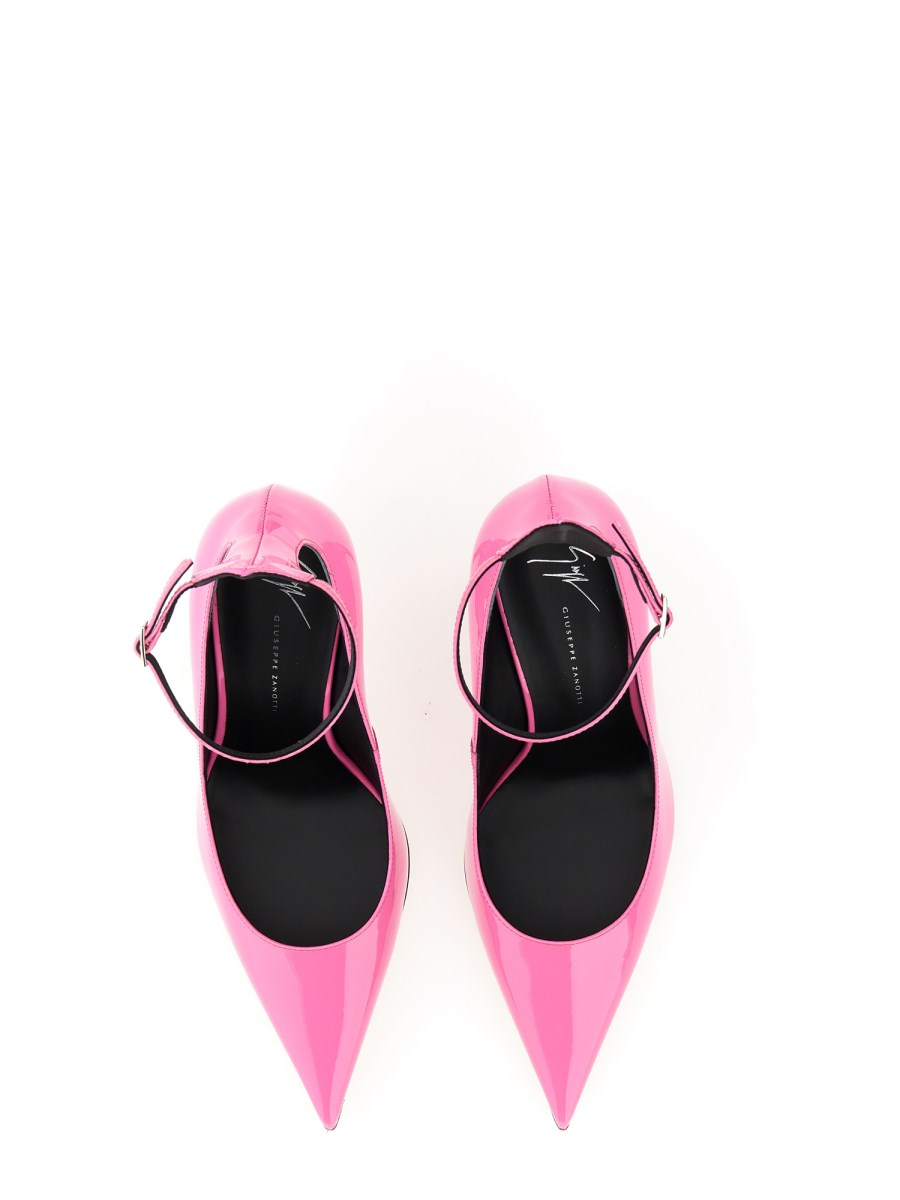 GIUSEPPE ZANOTTI DECOLLETÈ IN PELLE VERNICIATA