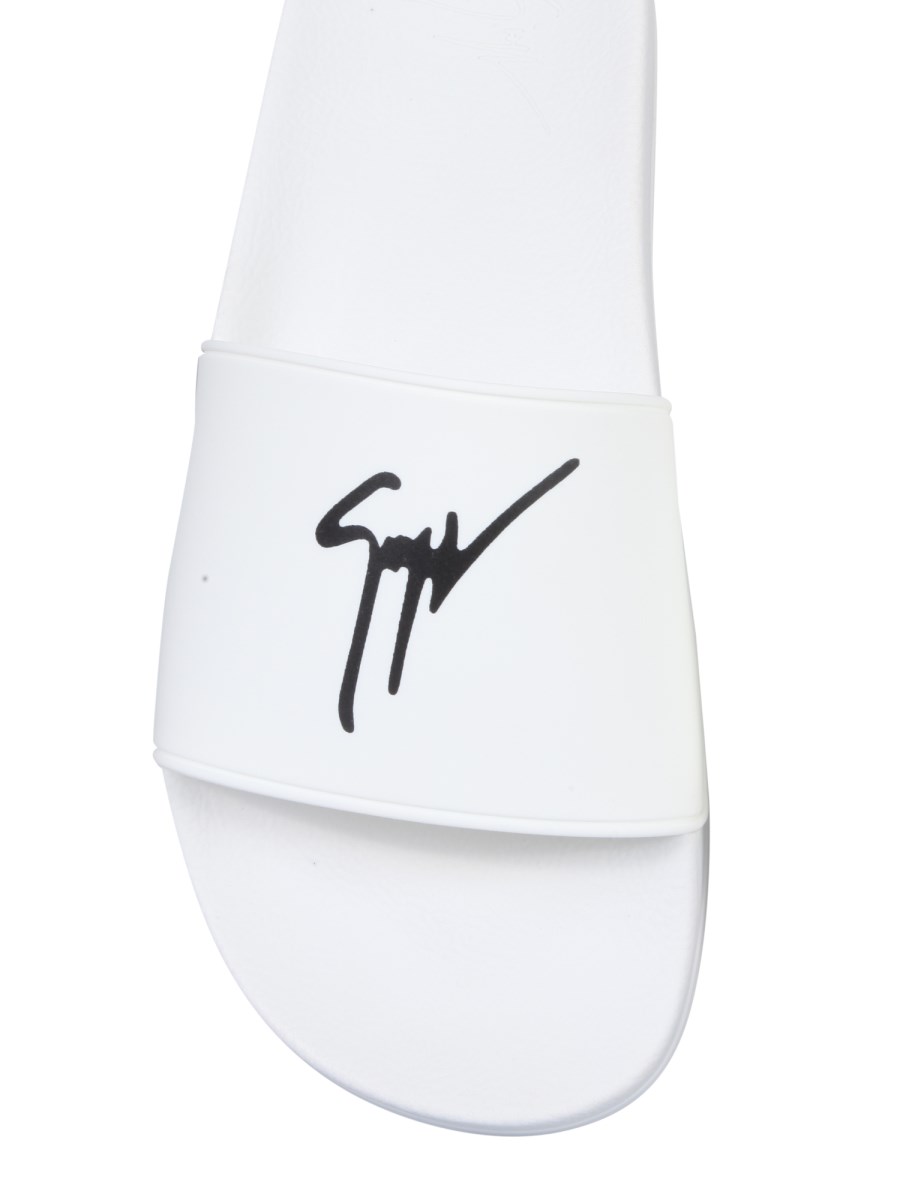 GIUSEPPE ZANOTTI SANDALO SLIDE IN GOMMA CON LOGO