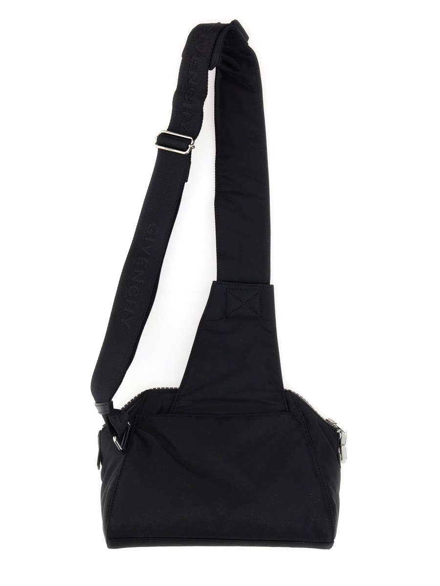 GIVENCHY BORSA ANTIGONA IN NYLON