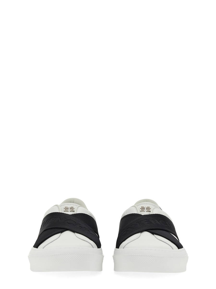 GIVENCHY SNEAKER CITY SPORT IN PELLE