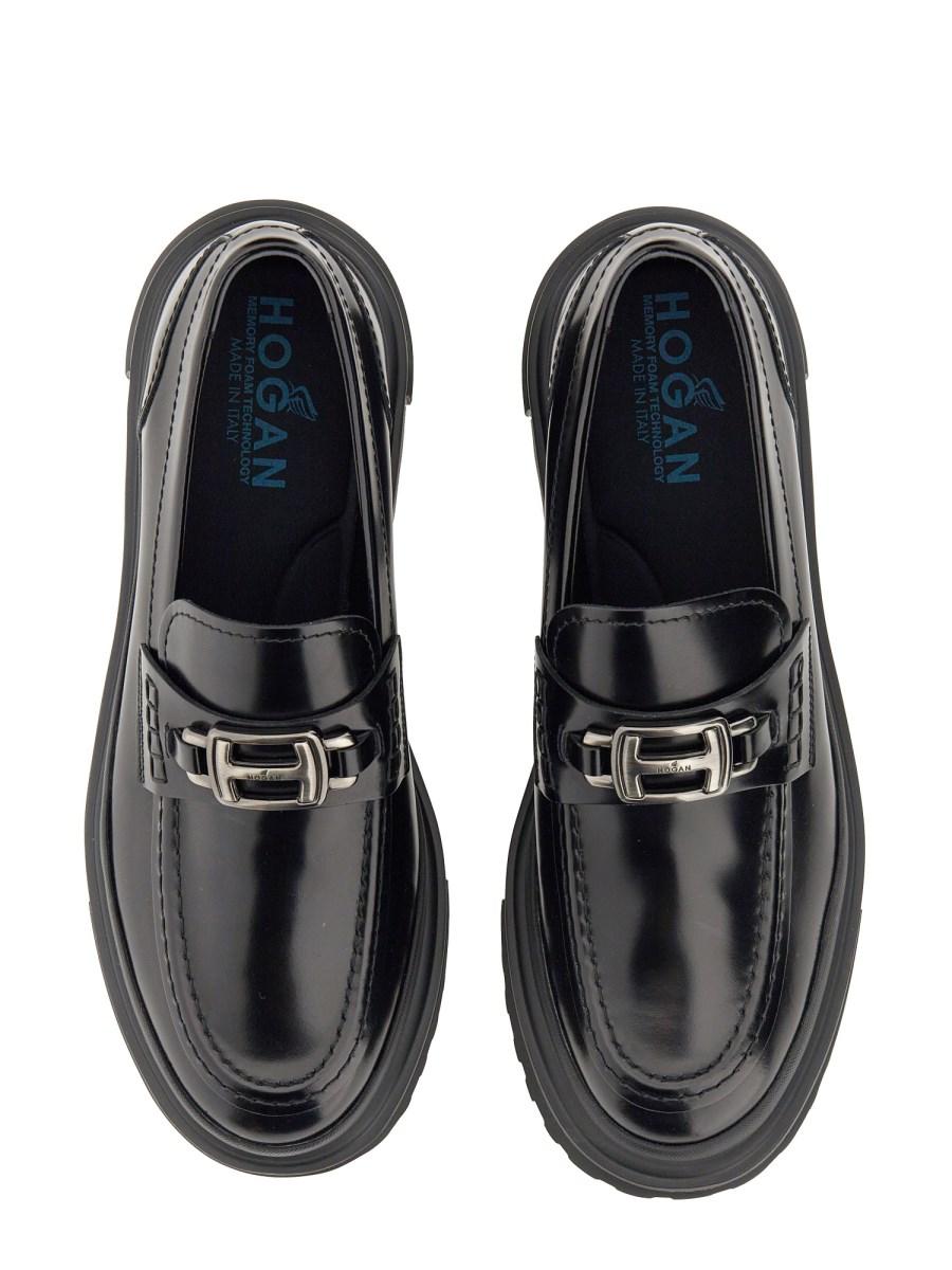 HOGAN MOCASSINO IN PELLE CON PLACCA LOGO