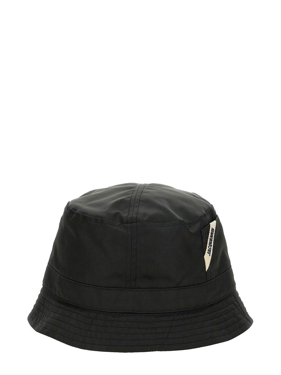 JACQUEMUS CAPPELLO LE BOB OVALIE