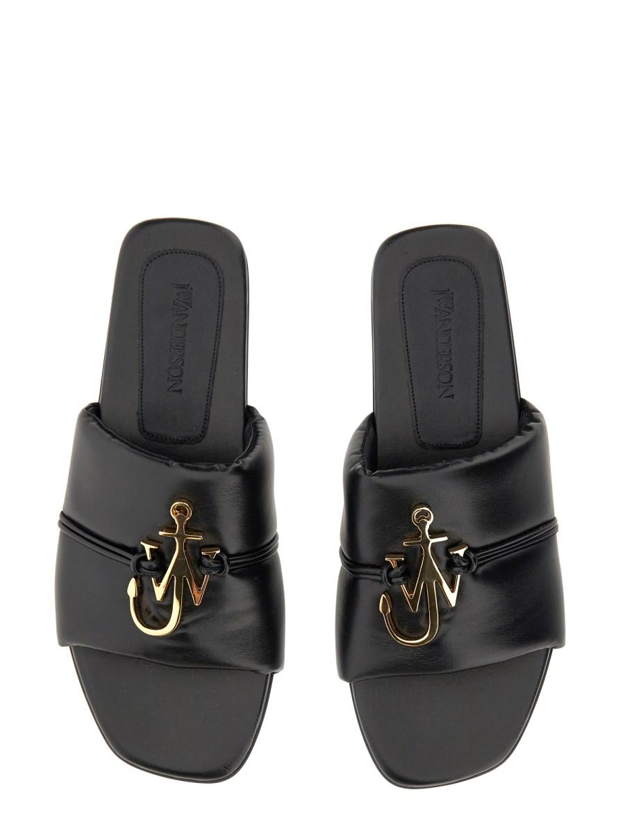 JW ANDERSON SANDALO SLIDE CON LOGO