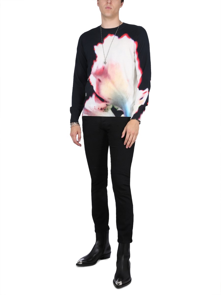 ALEXANDER McQUEEN MAGLIA CON STAMPA SOLARISED FLOWER