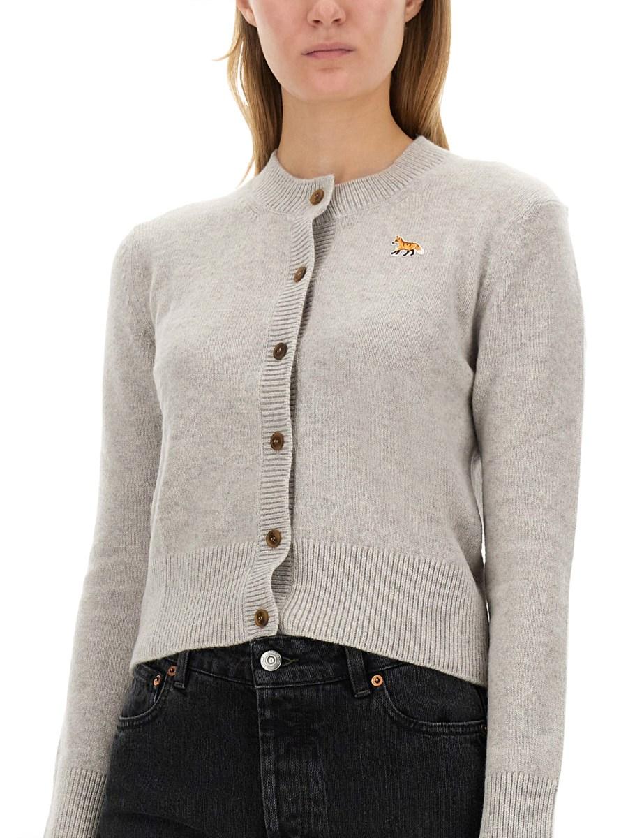 MAISON KITSUNÉ CARDIGAN CON PATCH "BABY FOX"