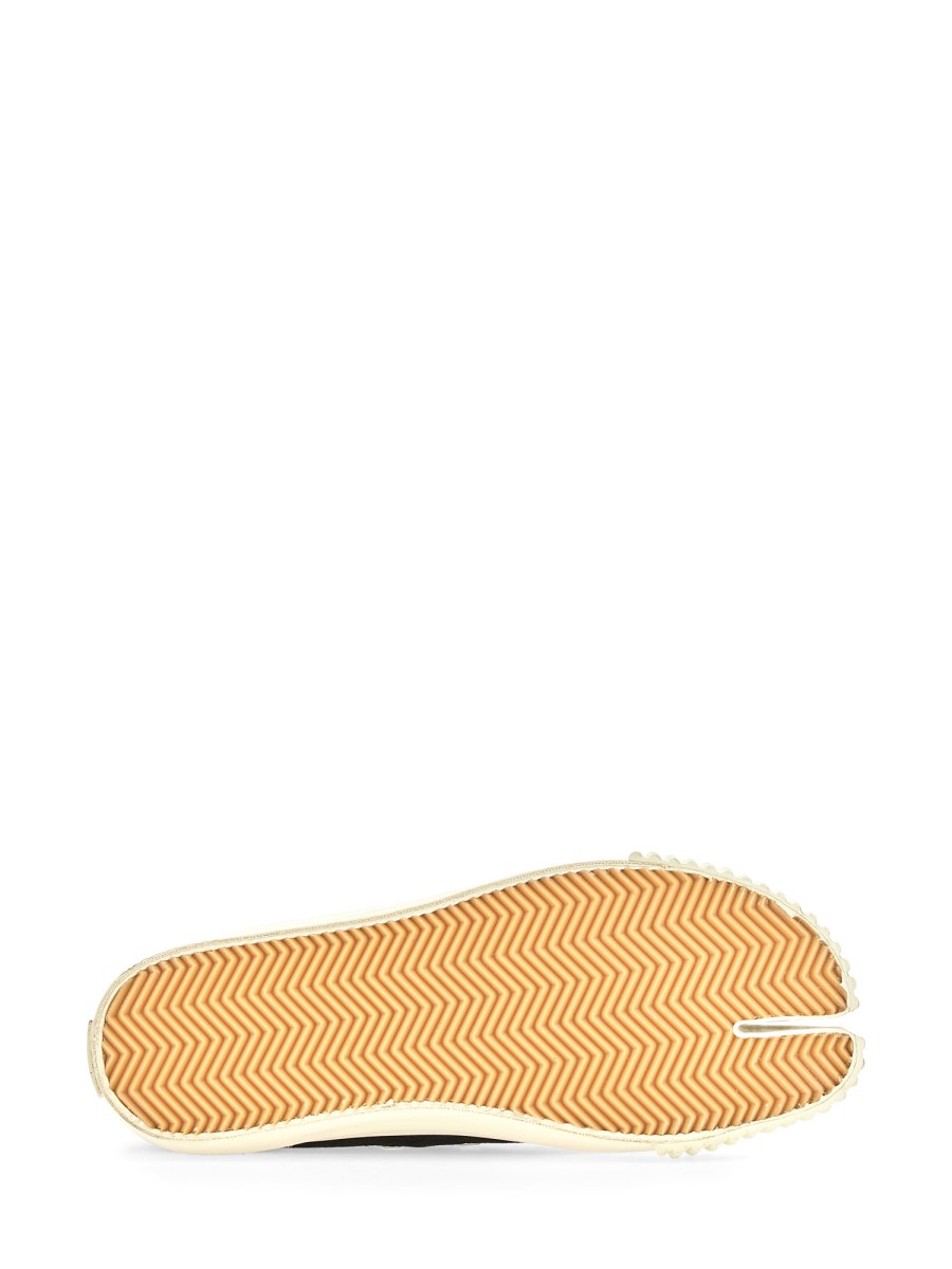 MAISON MARGIELA SNEAKER TABI IN CANVAS